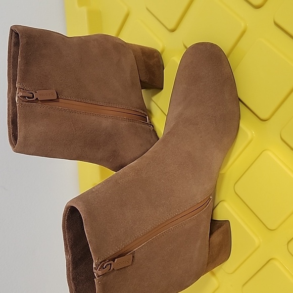 Blondo Brown Suede Ankle Booties - Picture 5 of 6